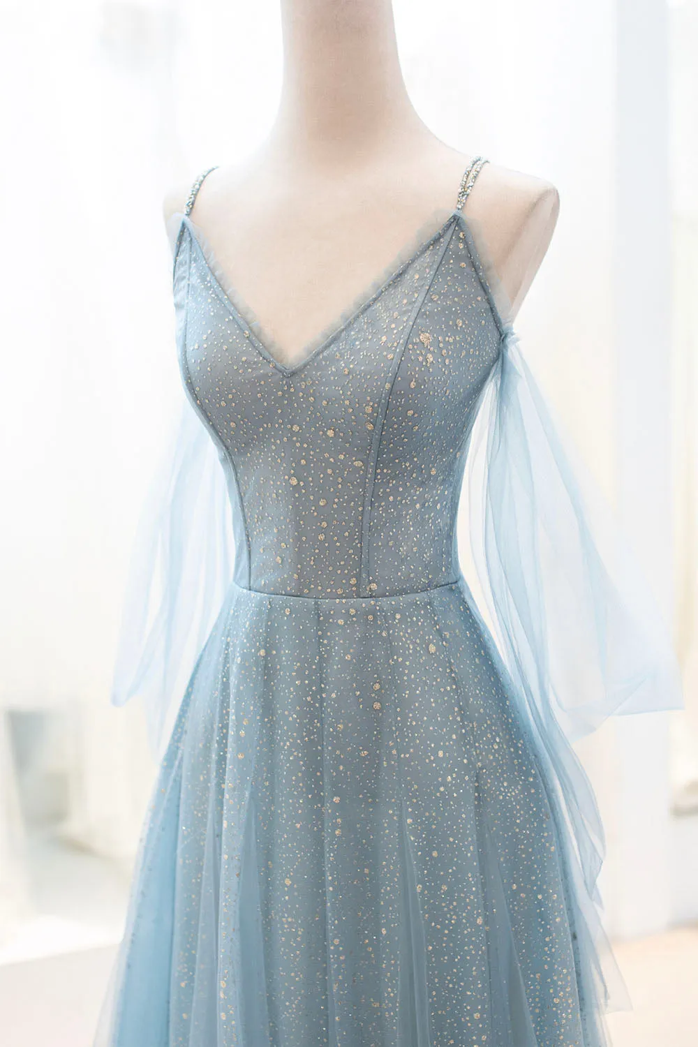 Blue Spaghetti Strap Tulle Long Prom Dress, V-Neck Evening Party Dress