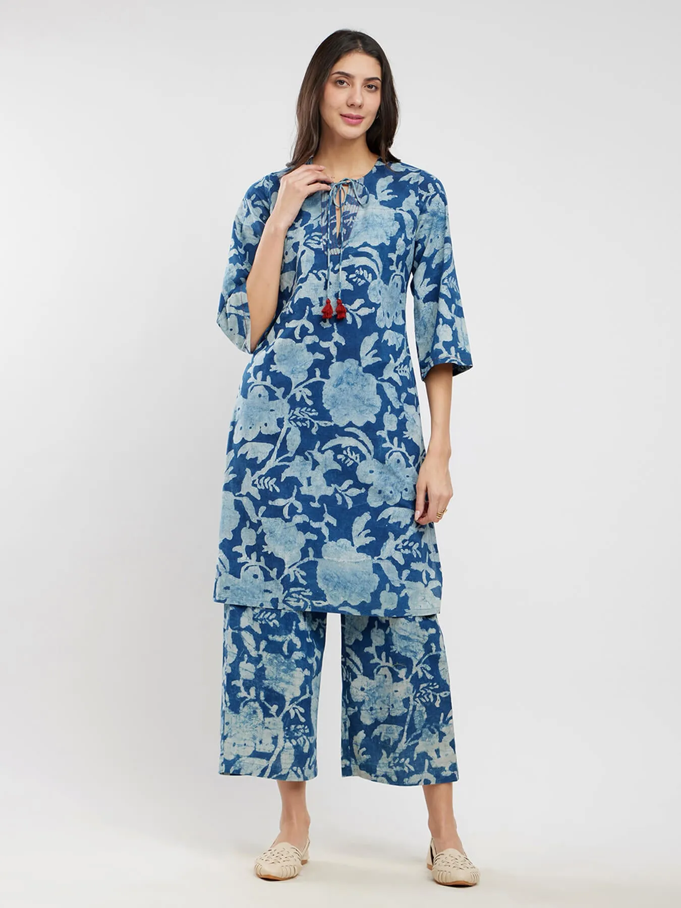 Cotton Dabu Floral Tie-Up Kurta Set - Indigo