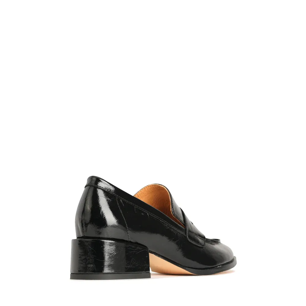 EOS 'Cass Loafer' - Black Crinkle