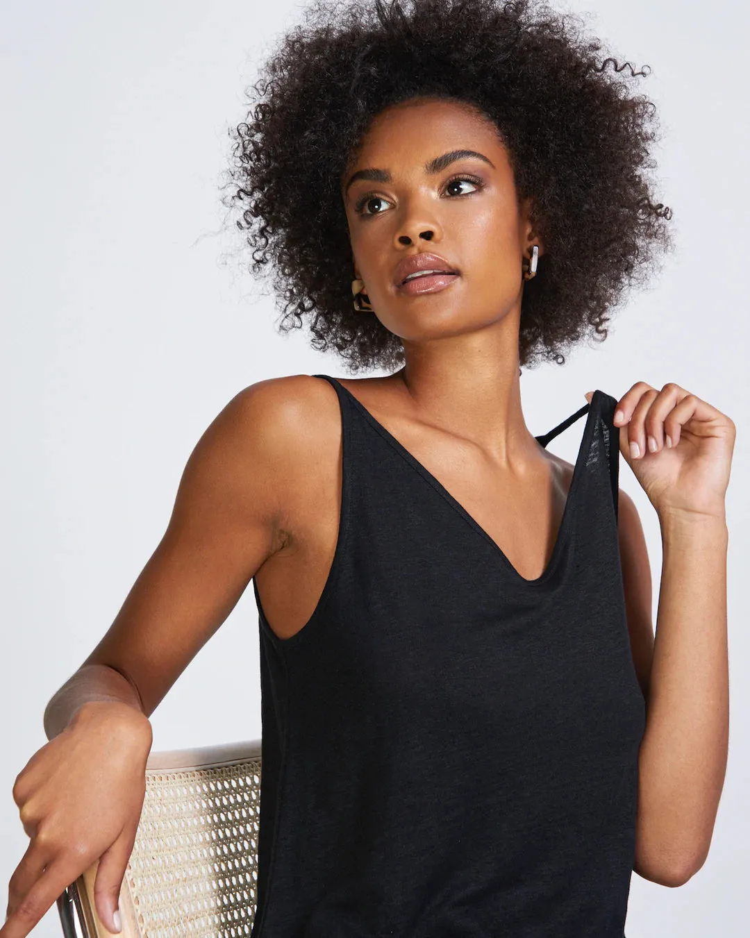 JAN 'N JUNE Slip top triangle linen black women