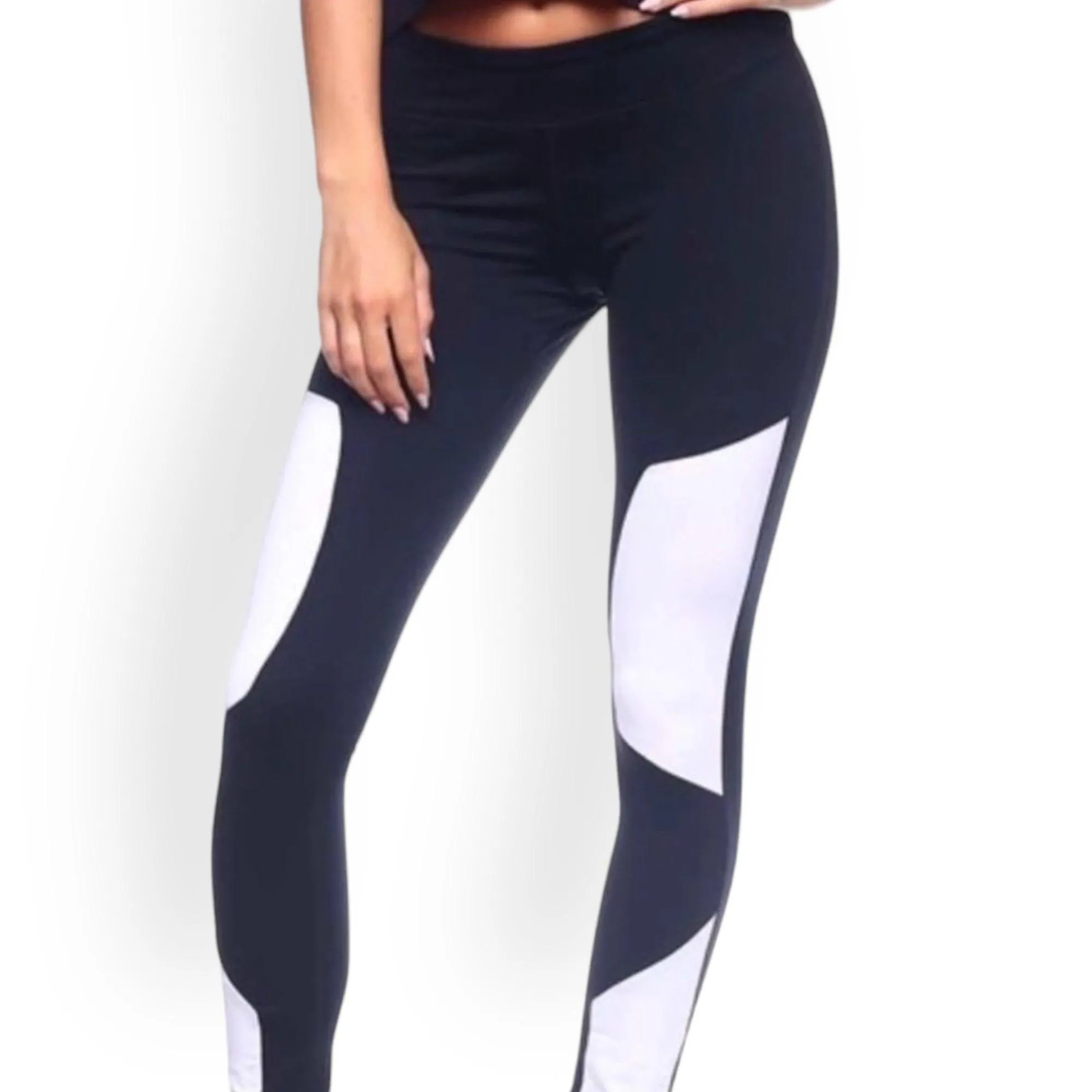 Low Rise Black & White Leggings by The Free Yoga